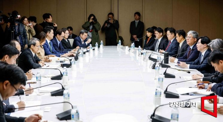 [포토]김소영 부위원장, 국내 ESG 공시기준 의견 나눠