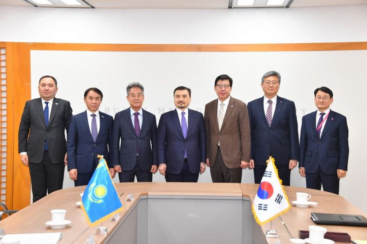박형준 시장, 주한 카자흐스탄대사 접견.