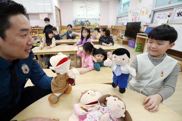 "반려견 죽이겠다" 딸들 앞에서 난동부린 父…아동학대 '유죄'