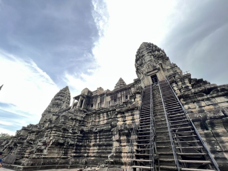 문화재청, 캄보디아 앙코르와트 보존·복원한다