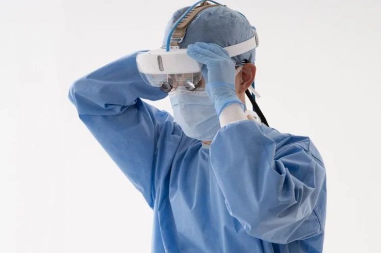 메디씽큐, 의료용 증강현실 안경… 환자와 수술영상 한눈에