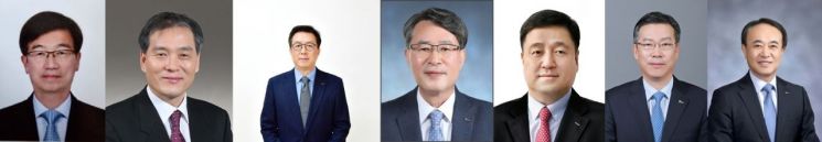 사진 왼쪽부터 박성욱 전 SK하이닉스 부회장(신임 사외이사 후보), 김기수 포스코홀딩스 미래기술연구원장, 김준형 포스코홀딩스 친환경미래소재총괄, 이시우 포스코 대표이사 사장, 이계인 포스코인터내셔널 대표이사 사장, 전중선 포스코이앤씨 대표이사 사장, 유병옥 포스코퓨처엠 대표이사 사장