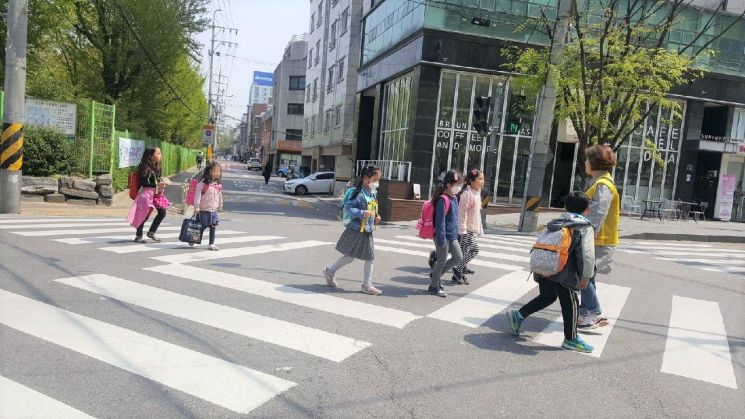 어린이 등하교 교통안전지도사