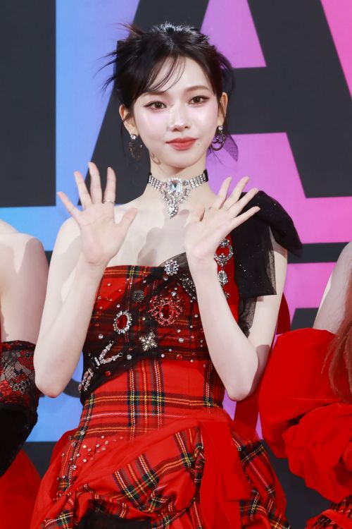 '사랑해서 죄송하다'는 카리나 사과문…외신 "악명높은 K팝 산업 때문"