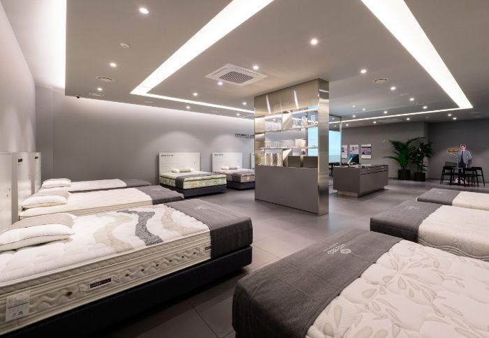 좀 더 싼 거 찾아볼래요…위상 흔들리는 '1등 침대'