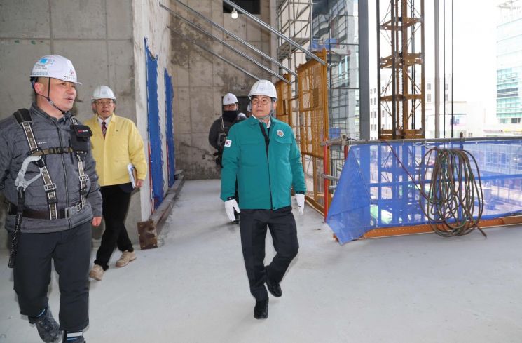 마포구 해빙기 취약시설 71개소 긴급 점검…안전 '이상 無'