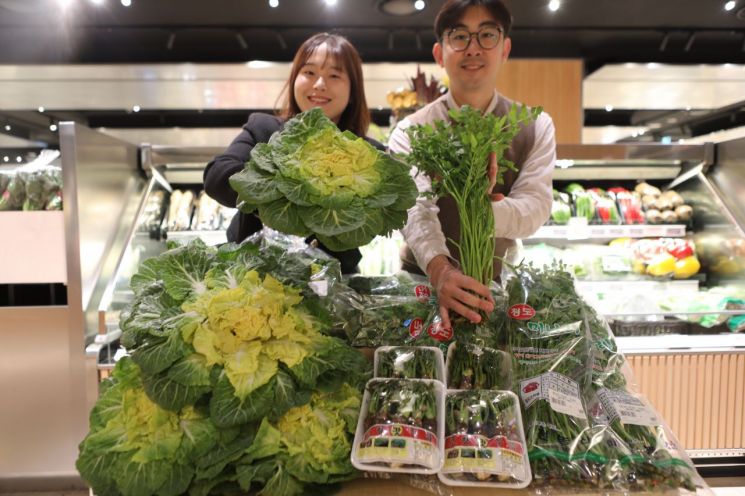 [포토] 광주 롯데백화점 "봄 내음 가득한 나물로 입맛 돋우세요"