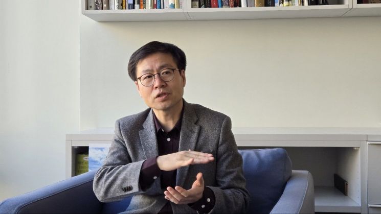 여한구 "한일, 美에 車관세 예외 요구해야"