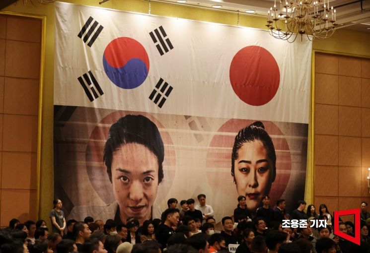 세계 챔피언 놓치고 눈물…서려경 "복서·의사로 최선 다할 것"