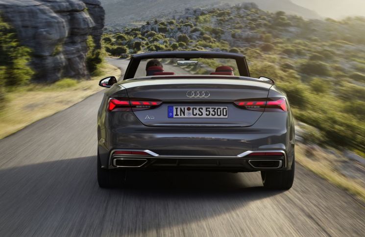아우디 A5 카브리올레 2024년식 출시