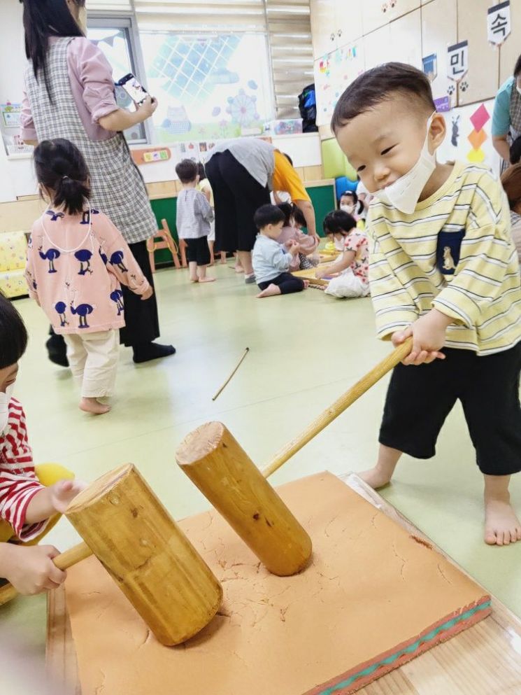 애들 웃음소리 끊이지 않는 강동구에 무슨 일이...