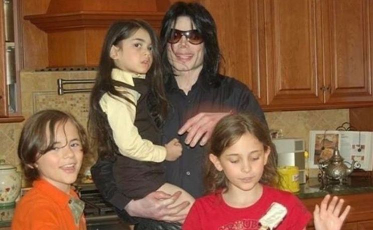 생전 마이클 잭슨과 세 자녀들의 모습. [이미지출처=프린스 잭슨 인스타그램 캡처]