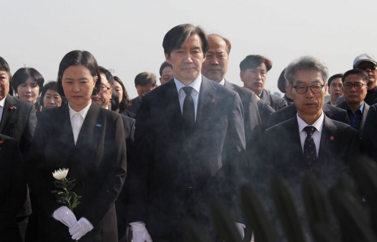 조국 "한동훈, 비방에 헛심 쓰지 말고 수사받을 준비나 하길"