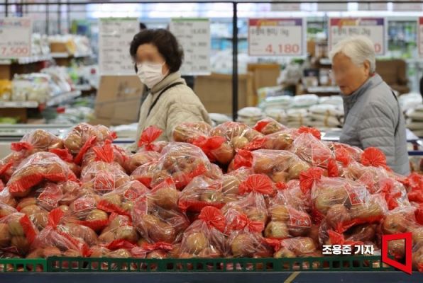 테슬라 볕들 날은 언제…월가 또 '하향' [3분 브리프]