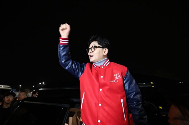 "바닥 찍었다" vs "승기 잡았다"…공식 선거운동 시작, 관건은 '표심 결집'