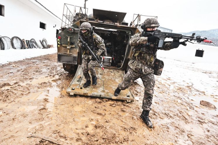 [양낙규의 Defence photo]미해병대 과학화전투 첫 참여
