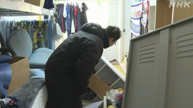 지진 피해로 엉망진창이 된 기숙사의 모습.(사진출처=NHK)