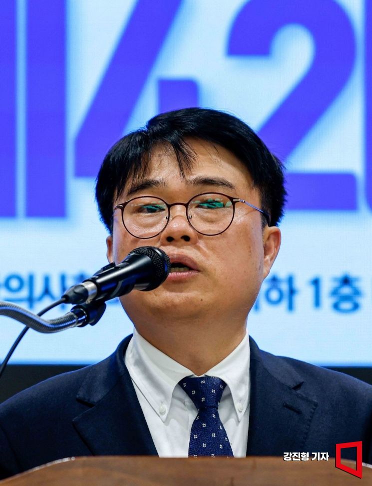 의협 회장 인수위 "'무책임 교수' 발언 복지부 차관 사퇴해야"