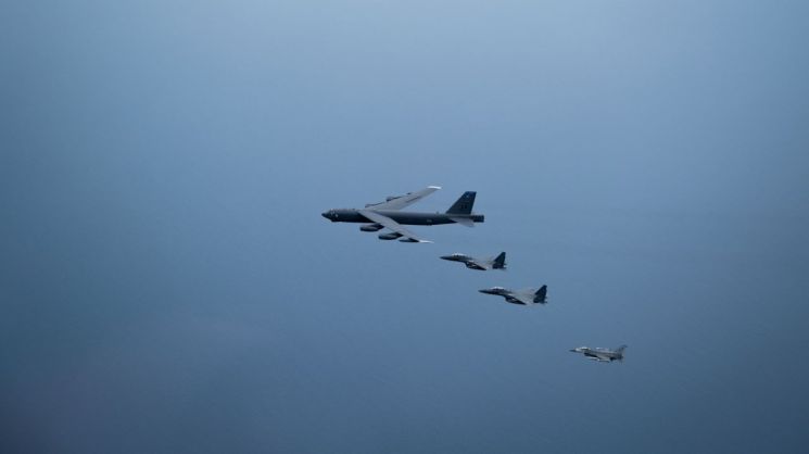 [양낙규의 Defence photo]한반도에 모인 한미일 최강 공중전력