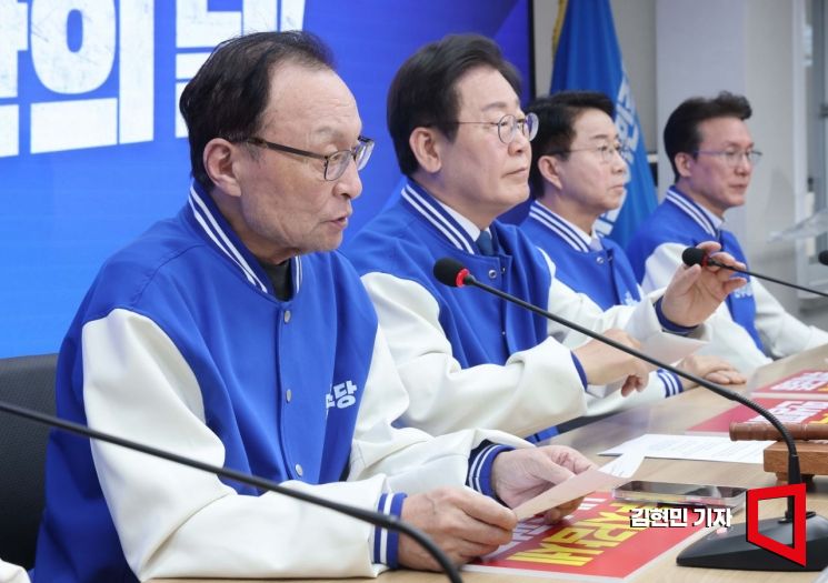 [포토] 이해찬 "금감원 선거 개입 처음 봐…선거 후 제재 가해야"