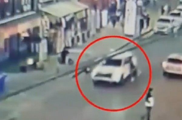 미성년자로 위장한 유튜버, 성매매범 잡으려다 뺑소니 당해