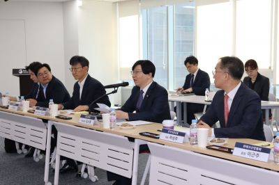 "핀테크 혁신펀드 확대·개편…금융규제 샌드박스 개선"