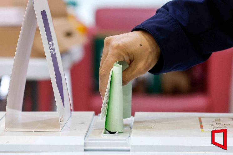 22대 총선 투표율 오후 3시 59.3%… 21대보다 2.8%p↑(종합)
