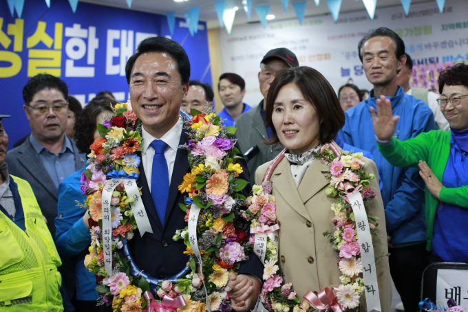 민주당 박수현, 5선 정진석에 3번만에 설욕