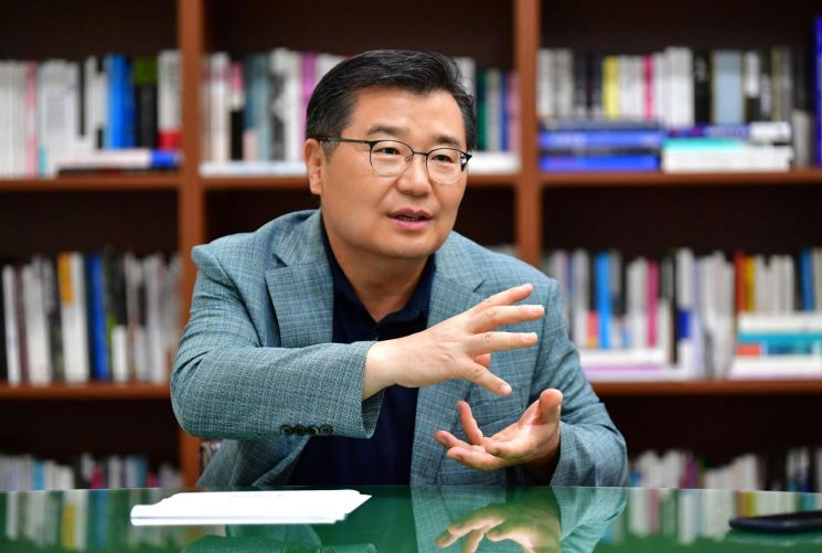 [인터뷰]류경기 중랑구청장 “강북 대개조 통해 주거·일자리·문화 명품 자족도시 만들어나갈 것”