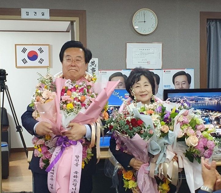 ‘37년 꿈’ 이룬 與 박상웅 당선인 … 전국 최다득표 2위·부울경1위