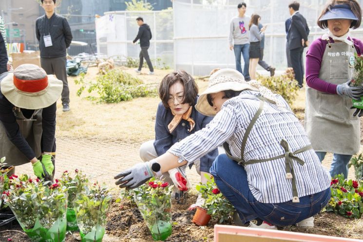 서울 ‘꽃의 낙원’ 되나?...청량리,용산역 ‘매력 정원’ 조성
