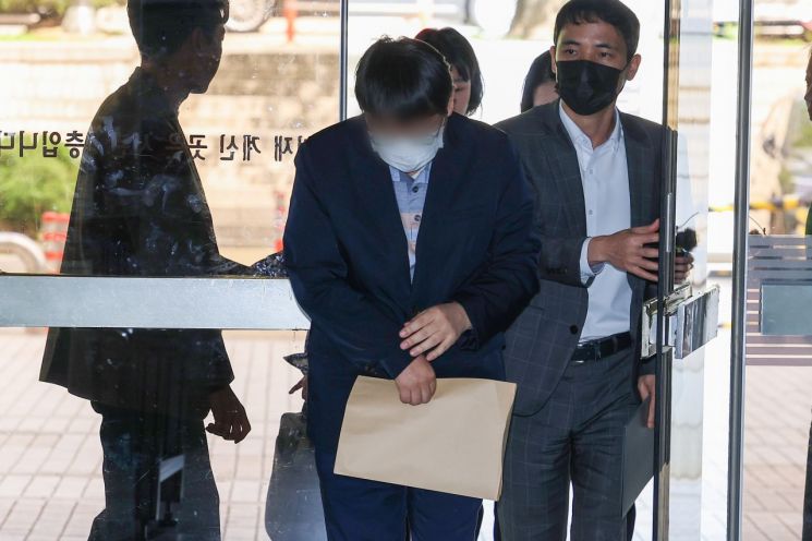 '뇌물 수수' LH 감리 심사위원 1명 구속…나머지 2명은 기각