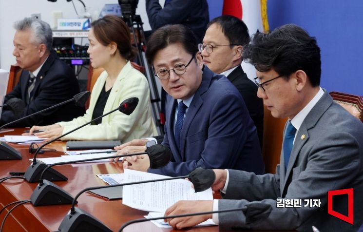 홍익표 "채상병 특검법 받아들이는 게 변화의 시작"