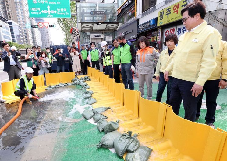 동작구, 빗물받이 대청소 수해 예방 나서 