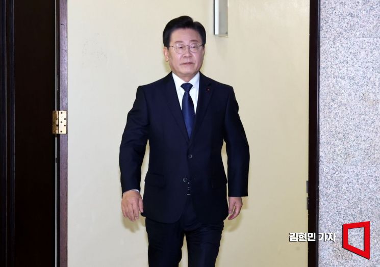 이재명 "학생인권조례 폐지는 정치적 퇴행"