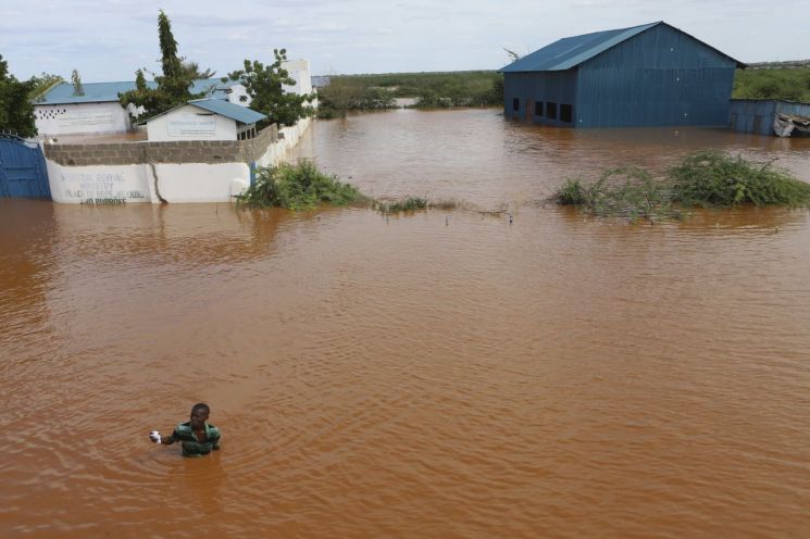 케냐 폭우·홍수에 200여명 사망…설상가상 사이클론도