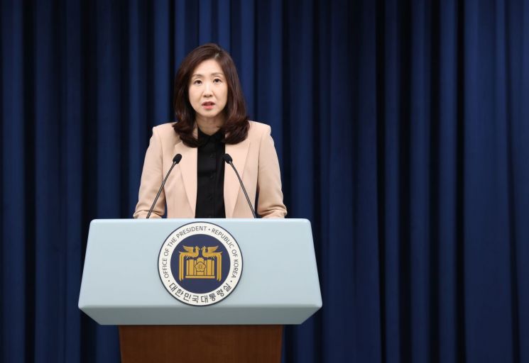 尹 9일 2주년 기자회견…"국민들 궁금한 질문 위주로 준비"(종합)