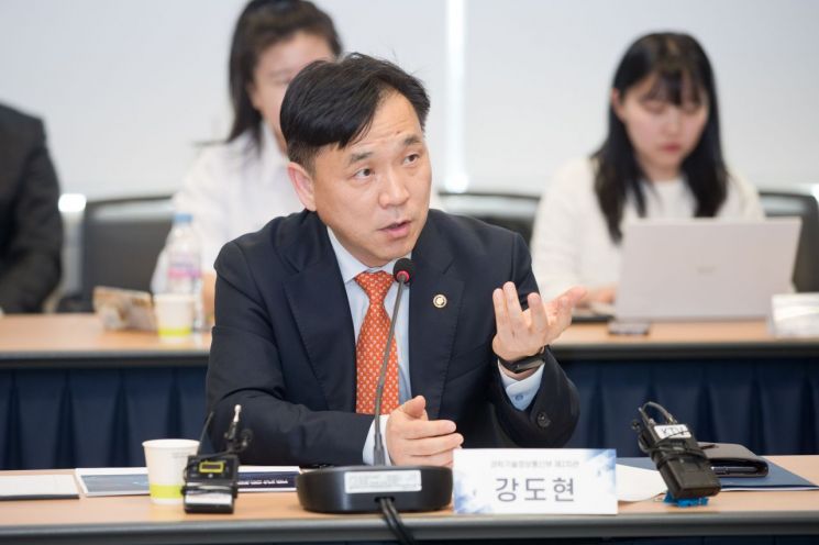 정부 "라인 사태, 네이버 입장 최대한 존중"