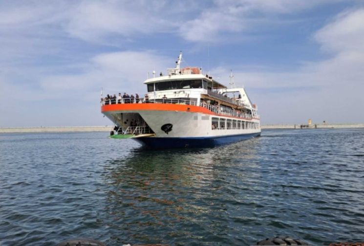 강원 동해안서 유람선 승객 1명 바다에 빠져 사망