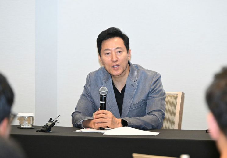 여의도, '영어 친화도시'로… 오세훈 "재건축 공공공간, 외국기관에"