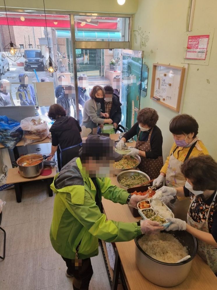 관악구, 고립·은둔 가구 세상으로 걸음 내딛도록 지원 