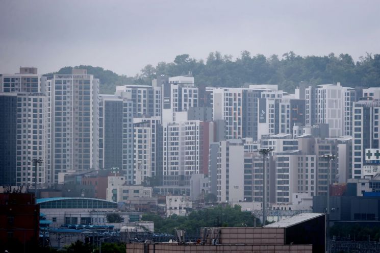 서울 민간아파트 분양가 평당 3891만원…1년새 27% 상승