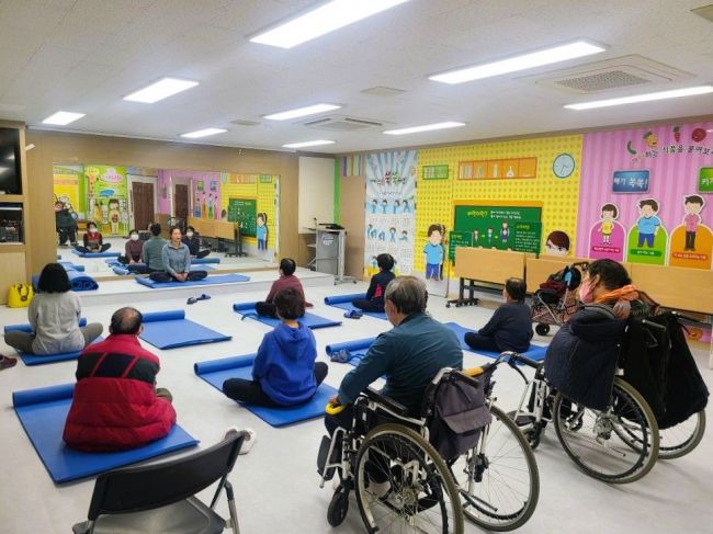 장성군이 내달까지 웰니스 맞춤형 재활 프로그램을 운영한다.[사진제공=장성군]