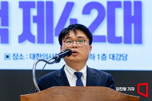 임현택 의협 회장 "대통령과 일대일 생방송 토론 제안"