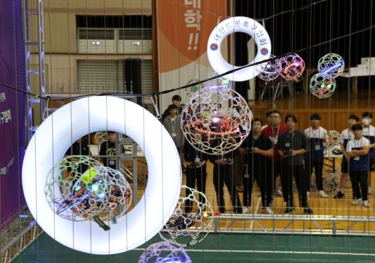 E-모빌리티의 진수 ‘1000대 불꽃 드론’, 포항 밤바다 수 놓는다!