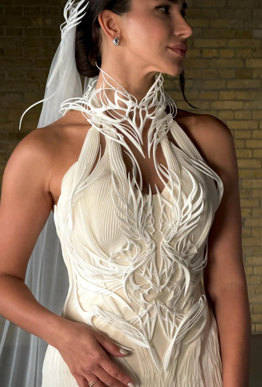 3D 프린터로 만든 웨딩 드레스. [이미지출처=엑스]