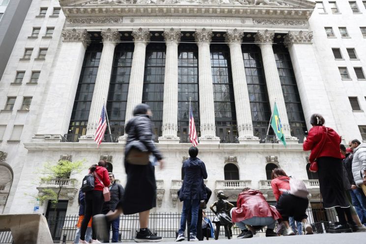 S&P500 목표 상향하는 美월가...모건스탠리도 비관론 철회 