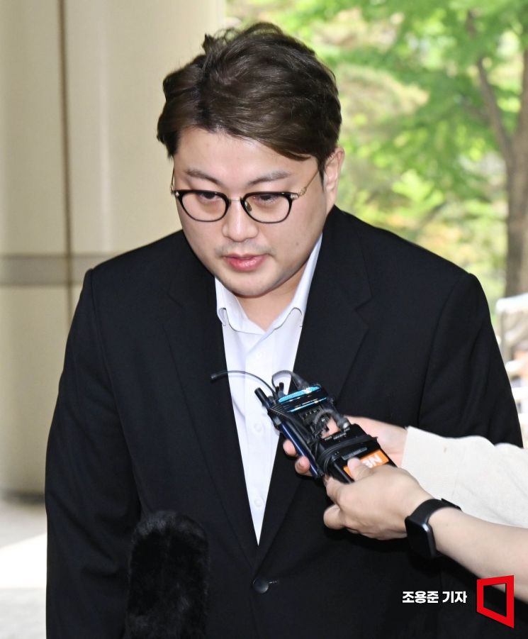 김호중 학폭 의혹 제기한 유튜버에 '살인 예고' 글…"도넘은 팬심"