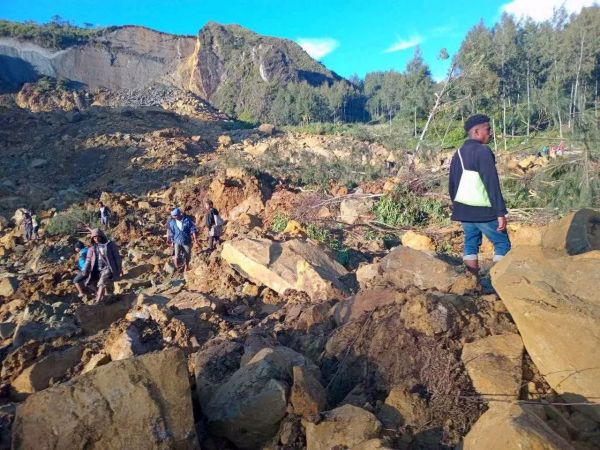 산사태 덮친 파푸아뉴기니…총리는 "기상이변이 재난 원인"