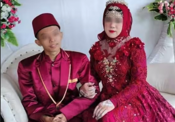 1년 넘게 사귀다 결혼한 인도네시아 부부의 결혼 사진. 이후 아내는 남자로 밝혀졌다. [사진출처=SCMP]
